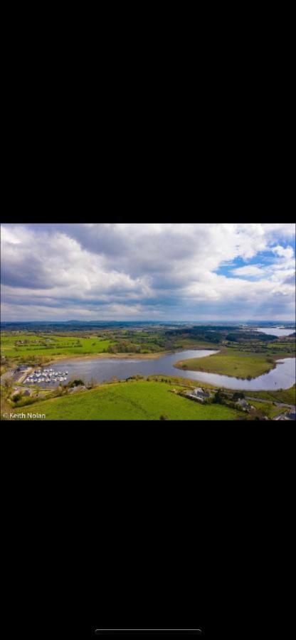 Lough Key Luxury Riverfront Apartment Cootehall Exteriör bild