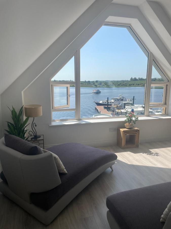 Lough Key Luxury Riverfront Apartment Cootehall Exteriör bild
