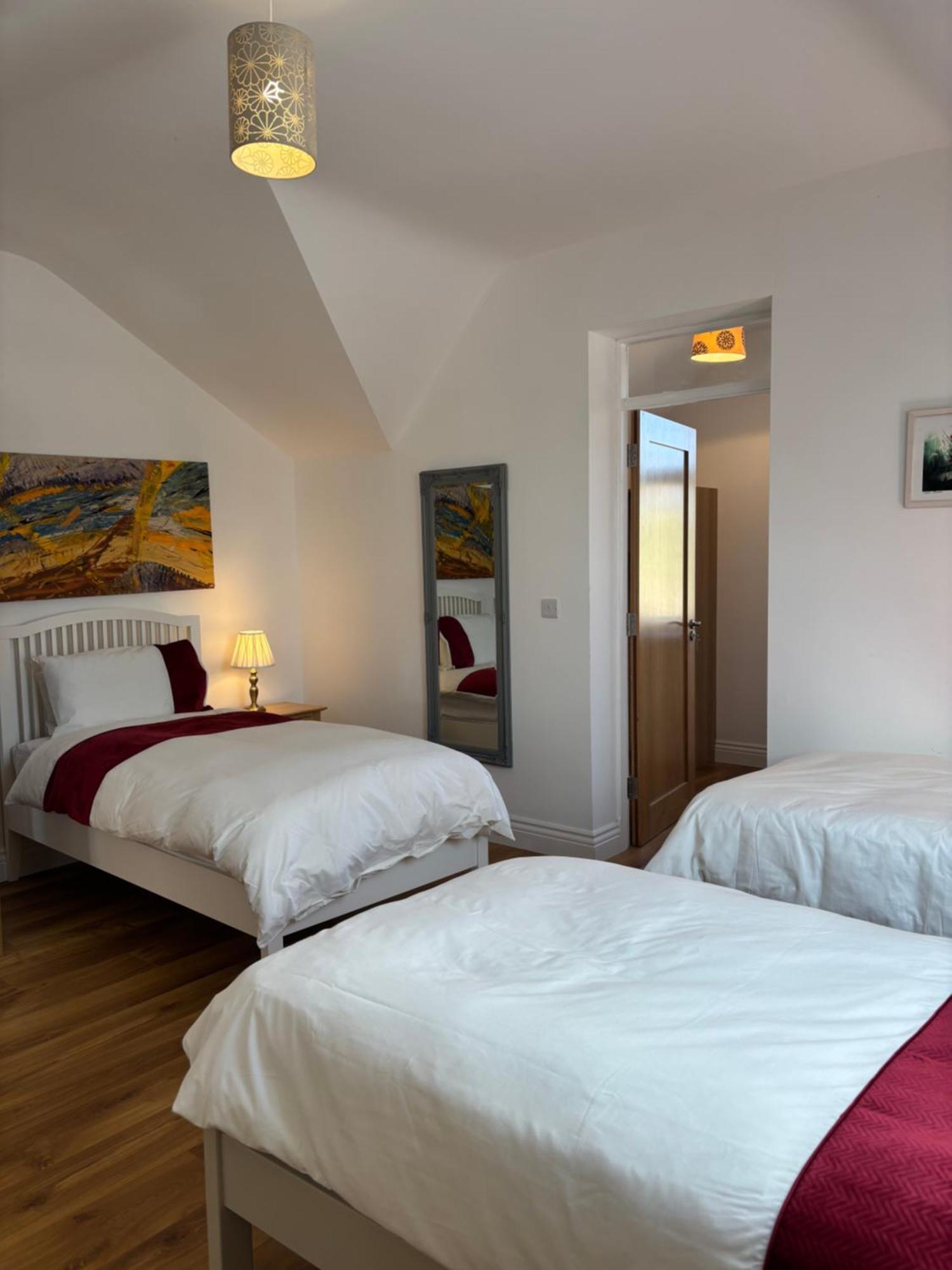 Lough Key Luxury Riverfront Apartment Cootehall Exteriör bild
